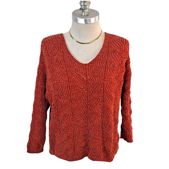 Warm and Cozy Lifestyle by Poof - Sweater Size Medium - Picture 5 of 7